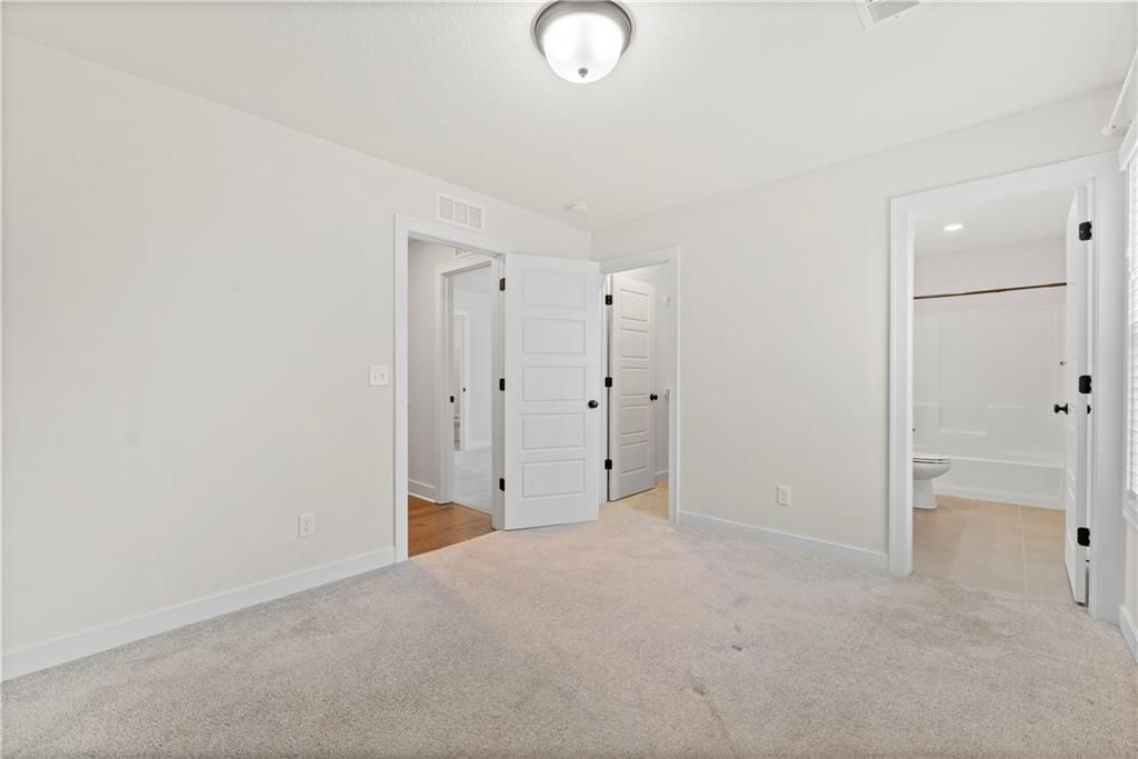 334 NW Ambersham Drive — photo 17