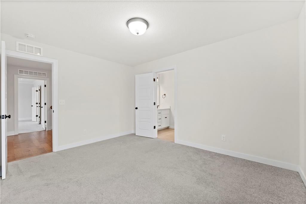 334 NW Ambersham Drive — photo 20