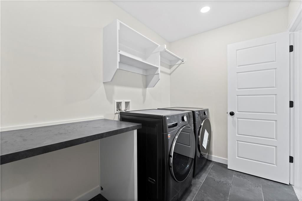 334 NW Ambersham Drive — photo 24