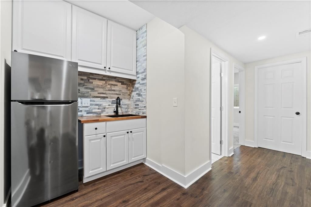 334 NW Ambersham Drive — photo 35