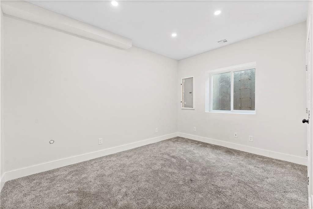 334 NW Ambersham Drive — photo 38