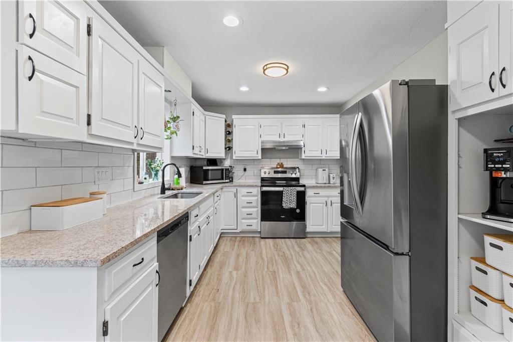 602 Saint Louis Avenue — photo 11