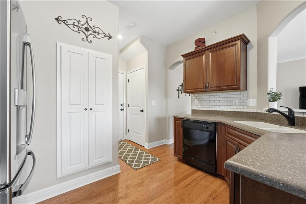 8896 Findley Street — photo 9