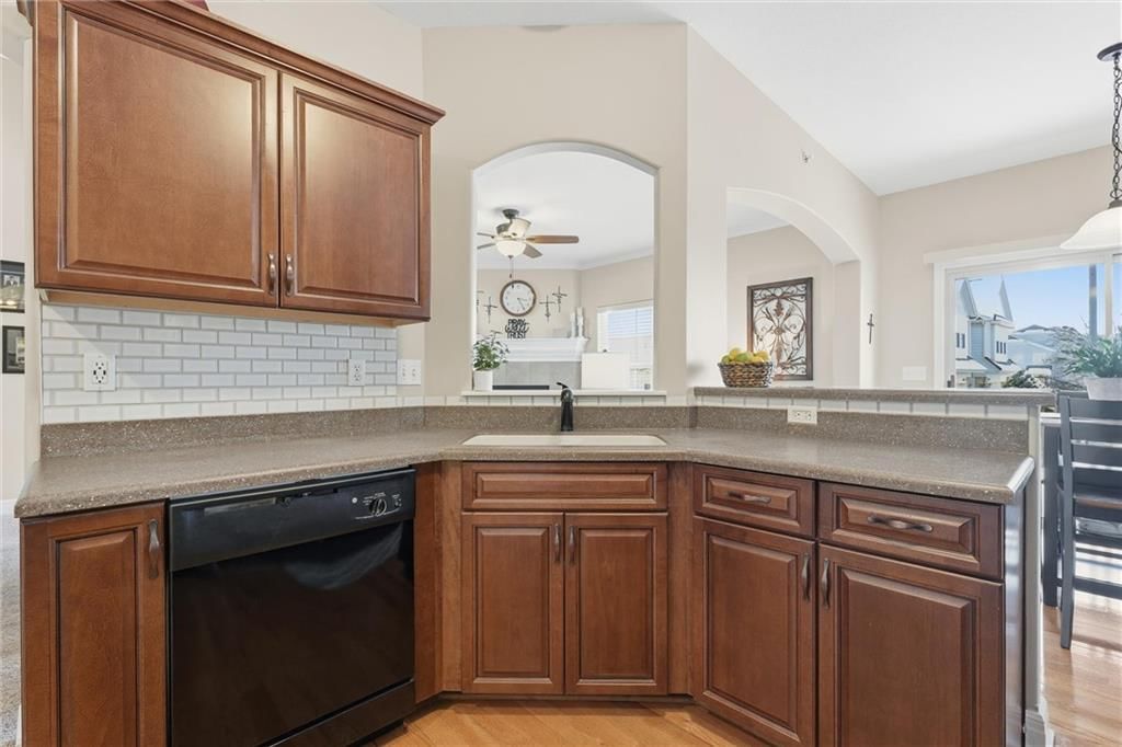 8896 Findley Street — photo 11