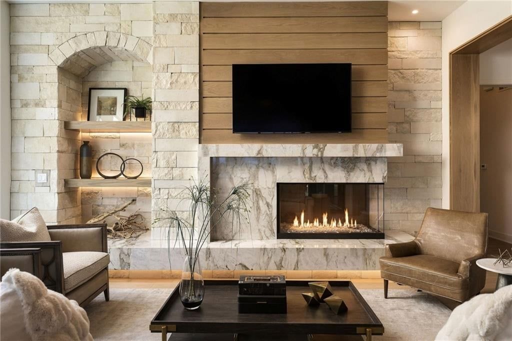 13721 Guilford Road, Leawood, KS
