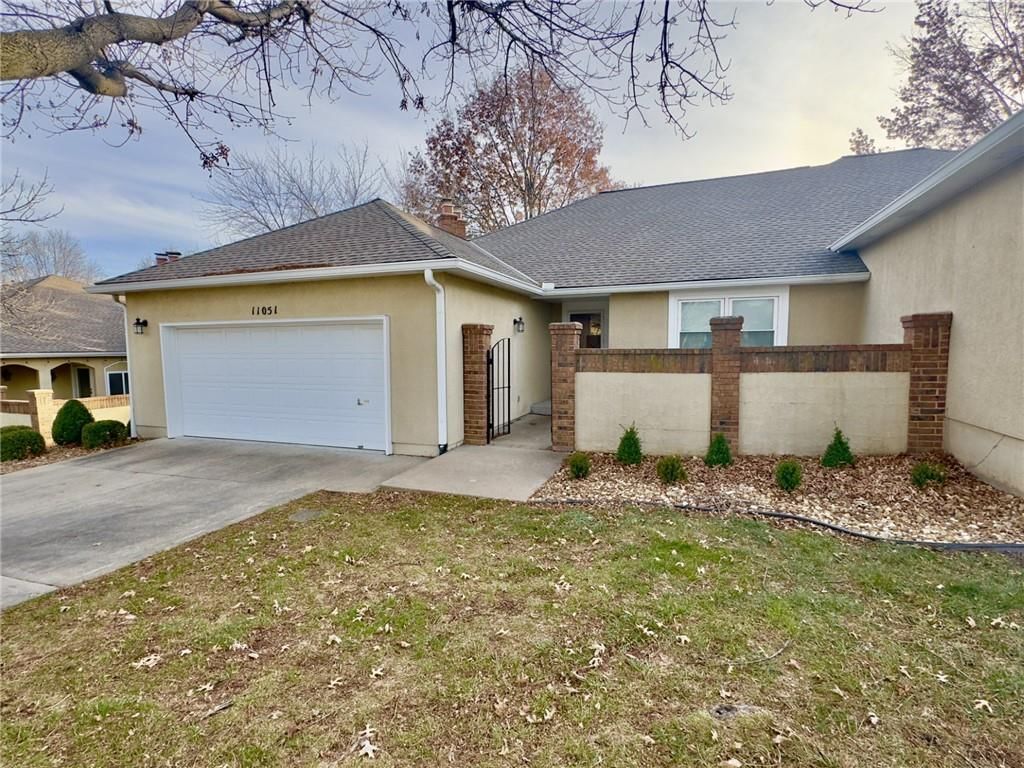 11051 W 97th Circle, Overland Park, KS