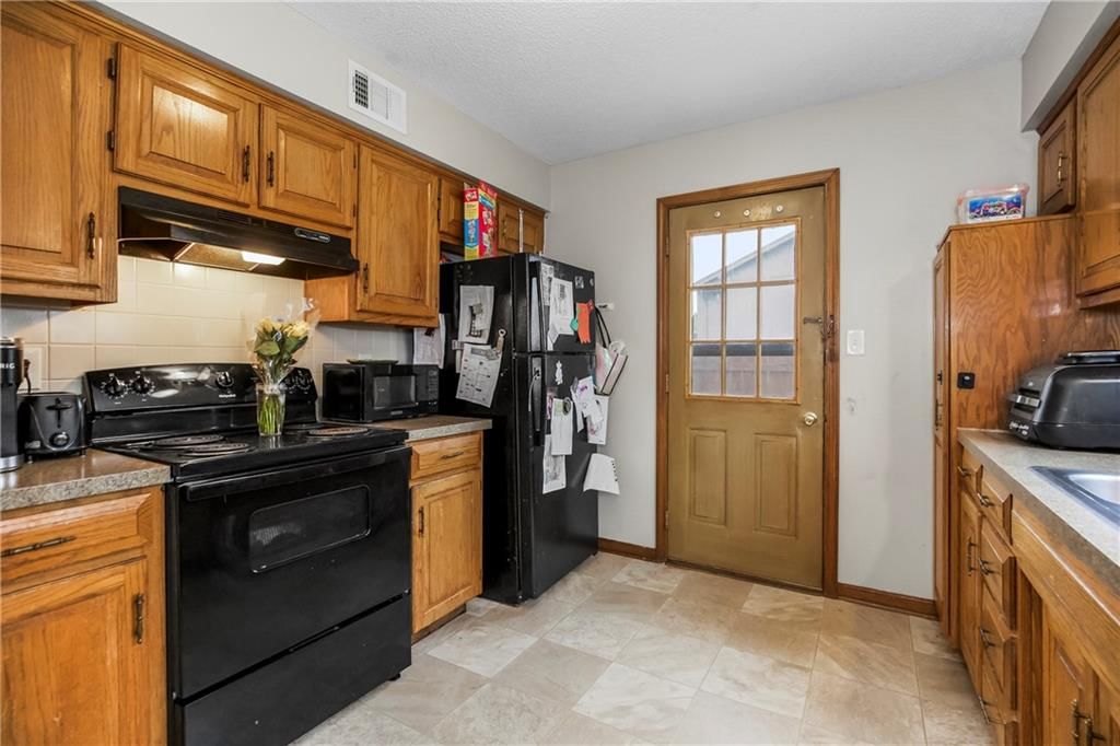209-211 NW Monroe Street — photo 12