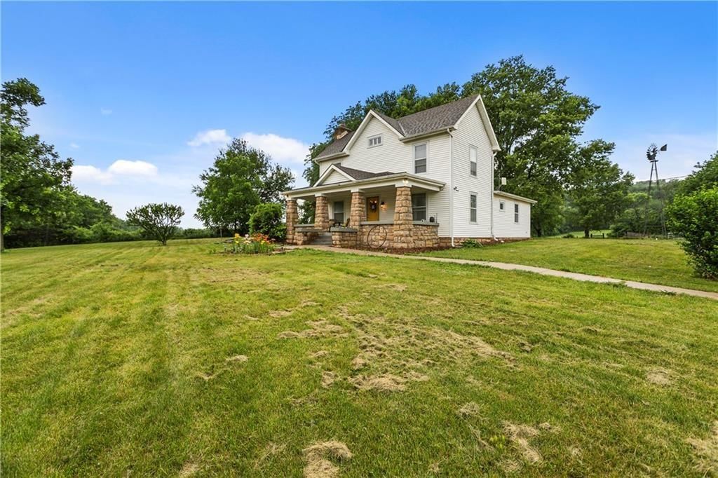 15975 Chieftain Road — photo 3