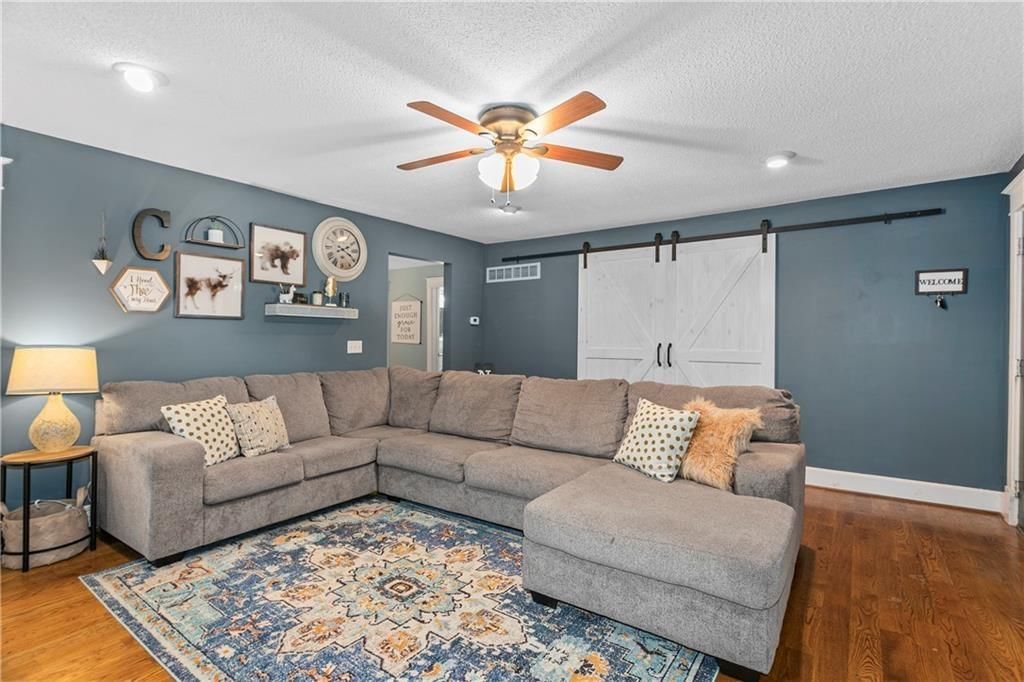 15975 Chieftain Road — photo 18