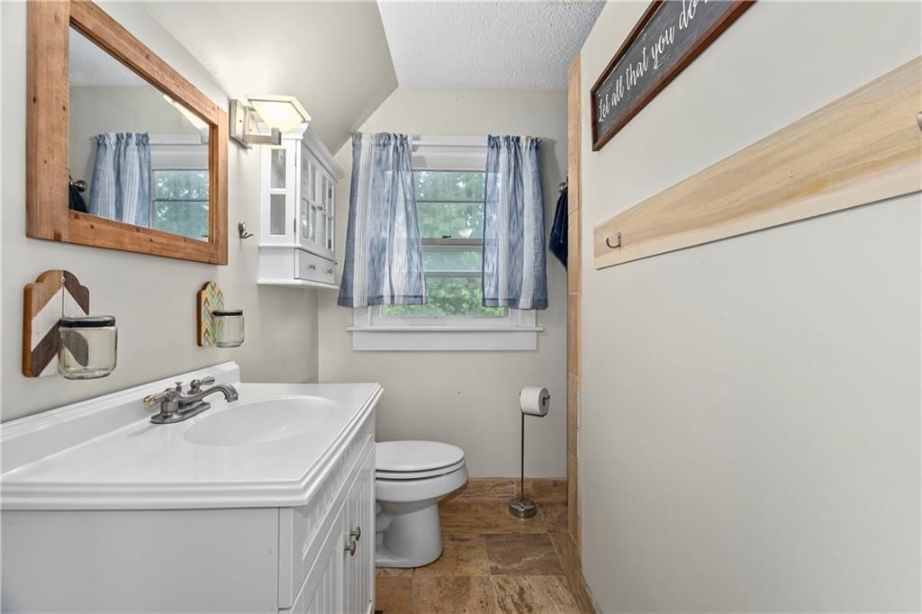 15975 Chieftain Road — photo 30