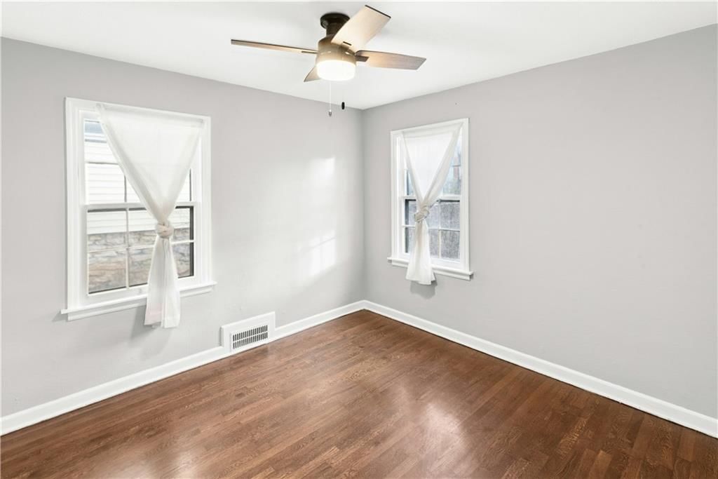 1329 E 82nd Street — photo 12