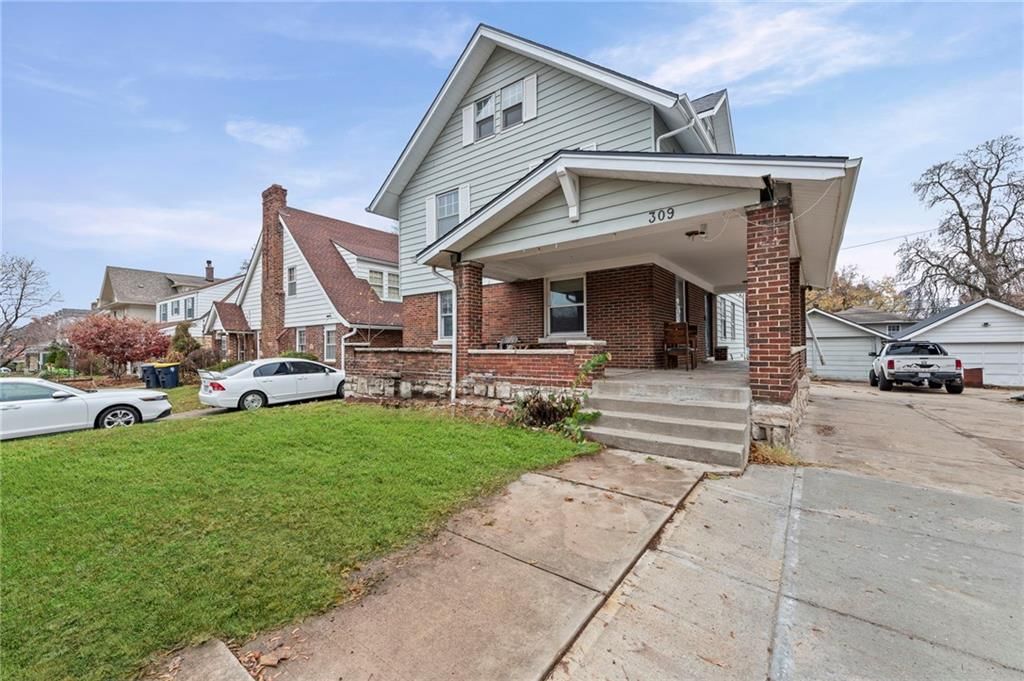 309 N VAN BRUNT Boulevard — photo 3