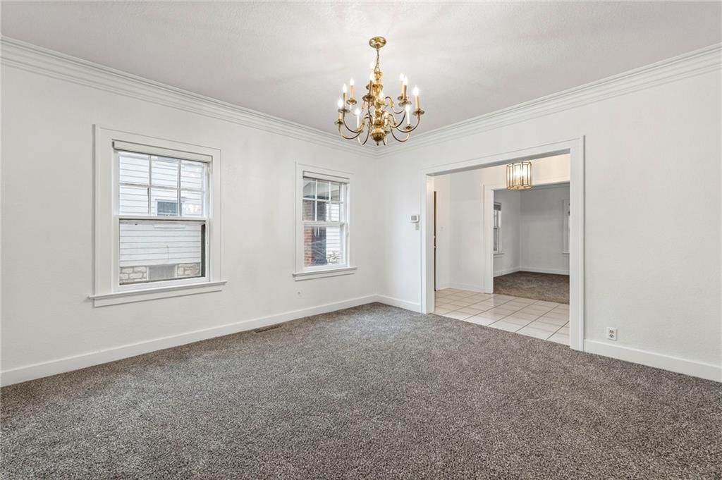 309 N VAN BRUNT Boulevard — photo 12
