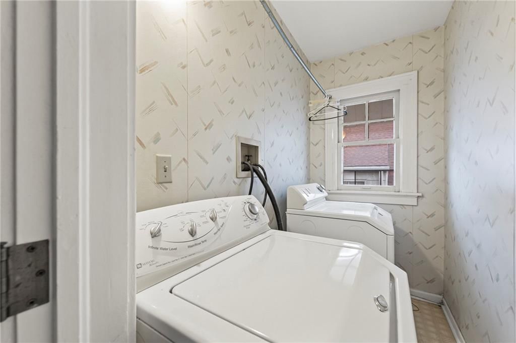 309 N VAN BRUNT Boulevard — photo 26