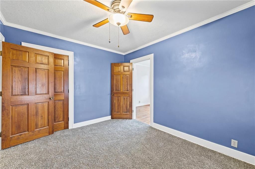 309 N VAN BRUNT Boulevard — photo 28