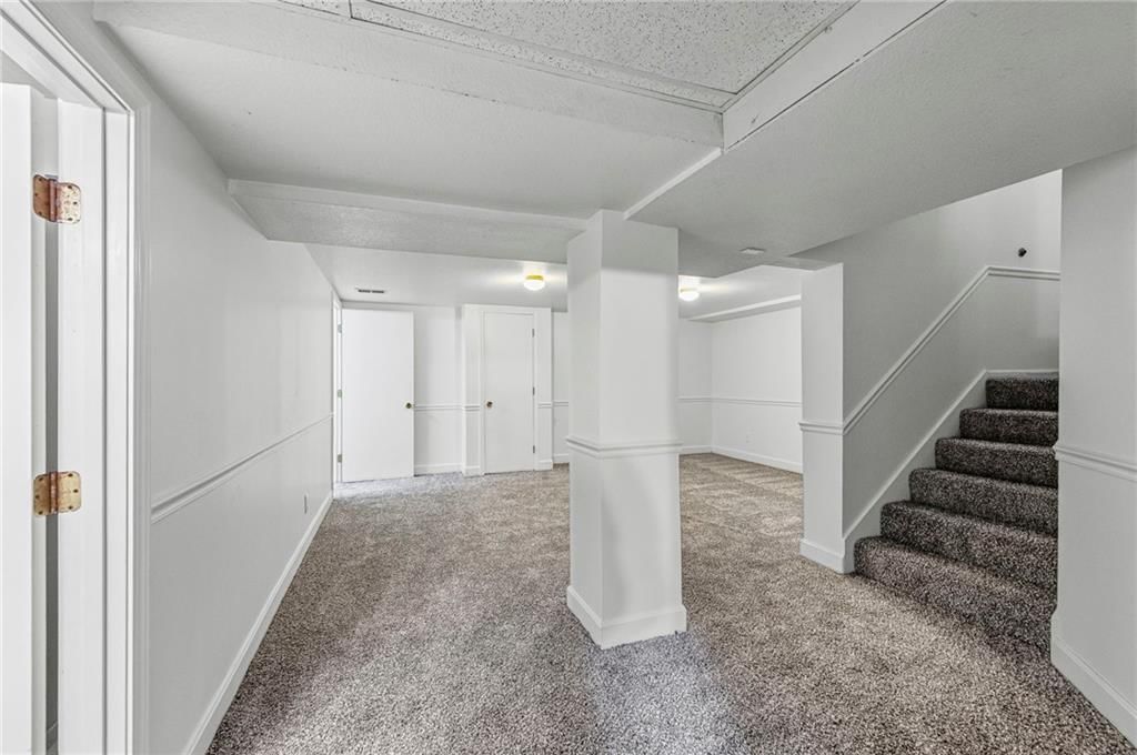 309 N VAN BRUNT Boulevard — photo 37