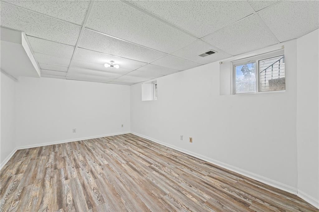 309 N VAN BRUNT Boulevard — photo 38