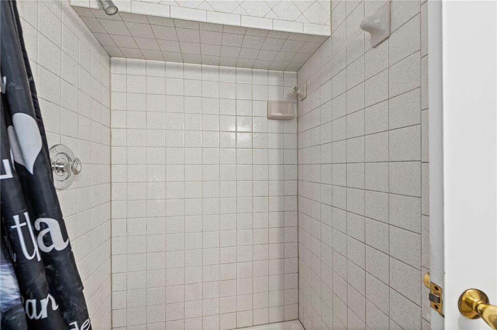 309 N VAN BRUNT Boulevard — photo 41