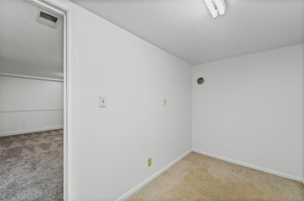 309 N VAN BRUNT Boulevard — photo 42