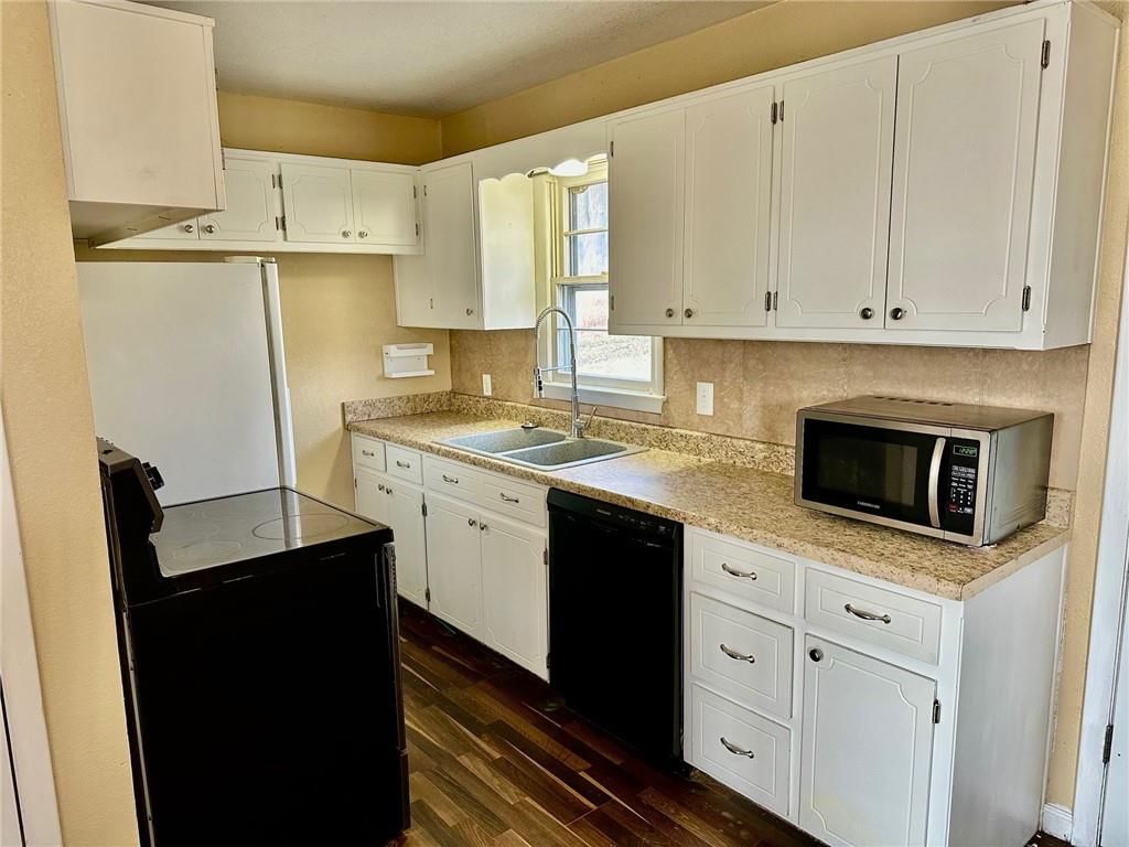4720 NE 47th Street — photo 5