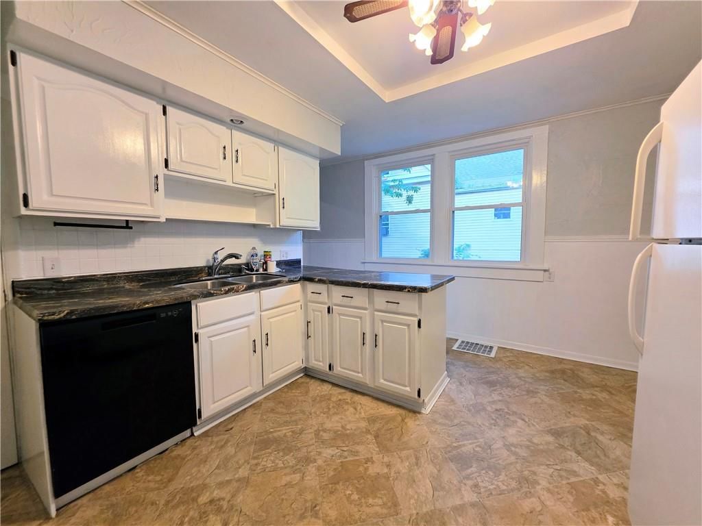2906 Lafayette Street — photo 2