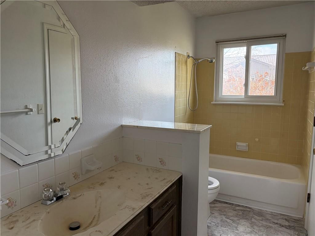 302 NW Shamrock Avenue — photo 16