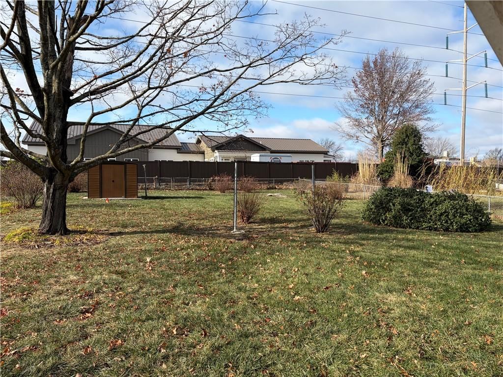 302 NW Shamrock Avenue — photo 24