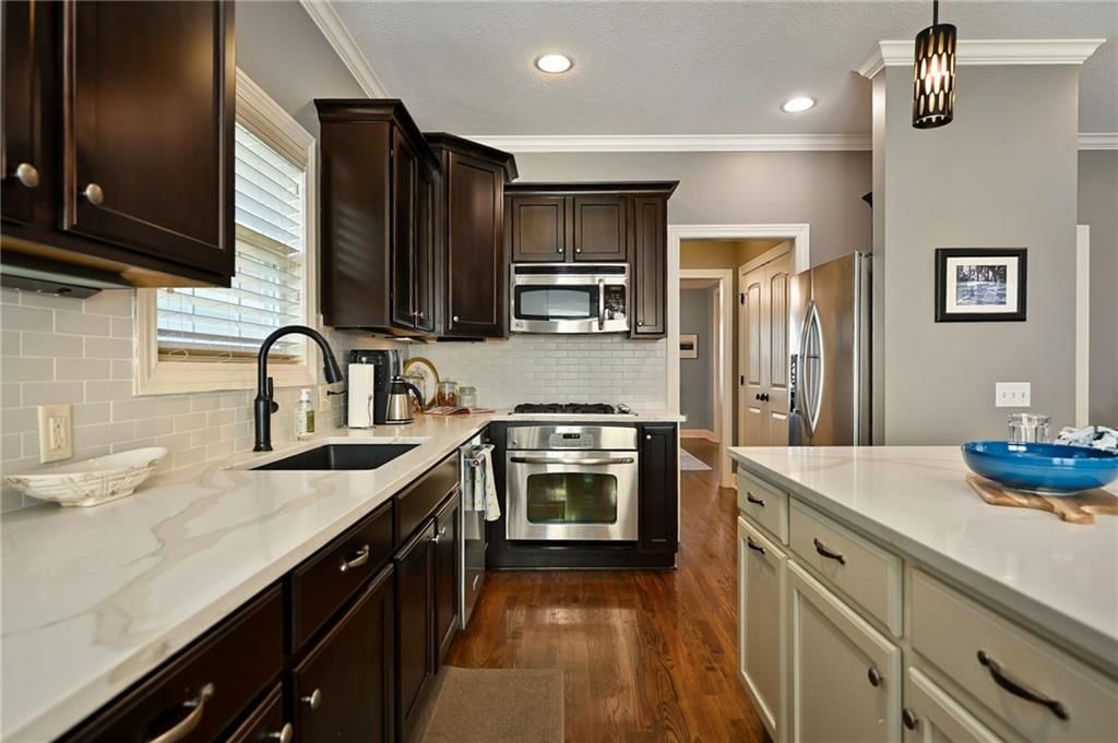 3352 SW Arena Drive — photo 11