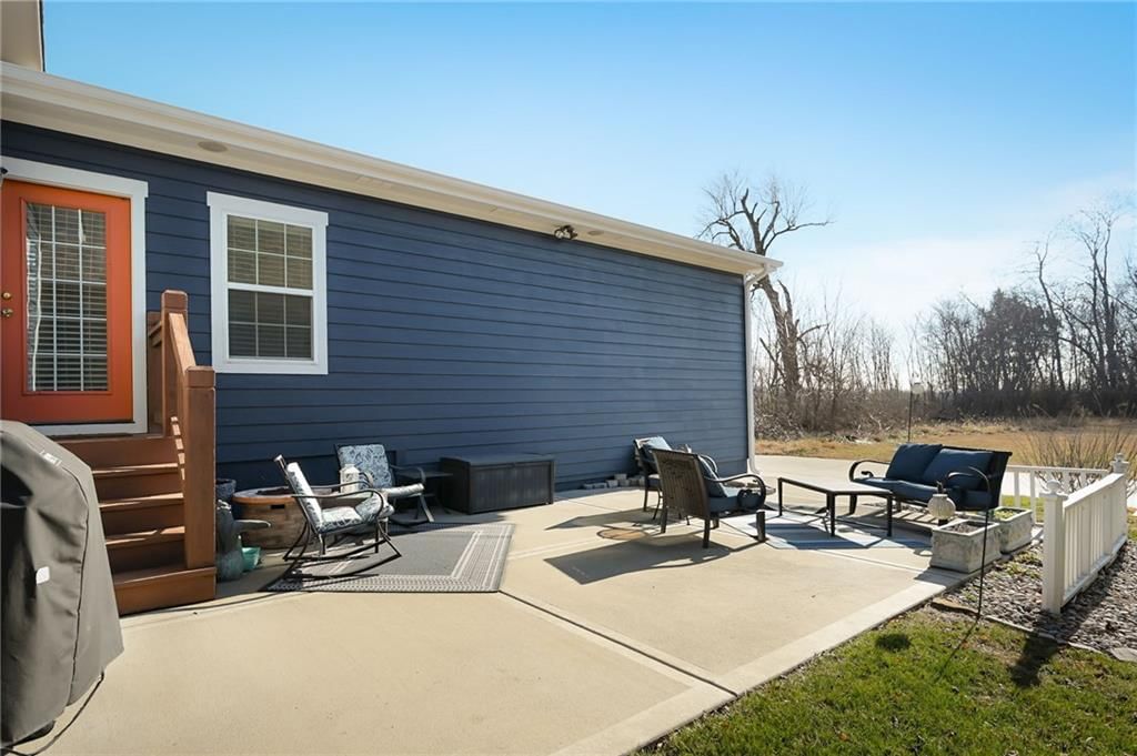 3352 SW Arena Drive — photo 31