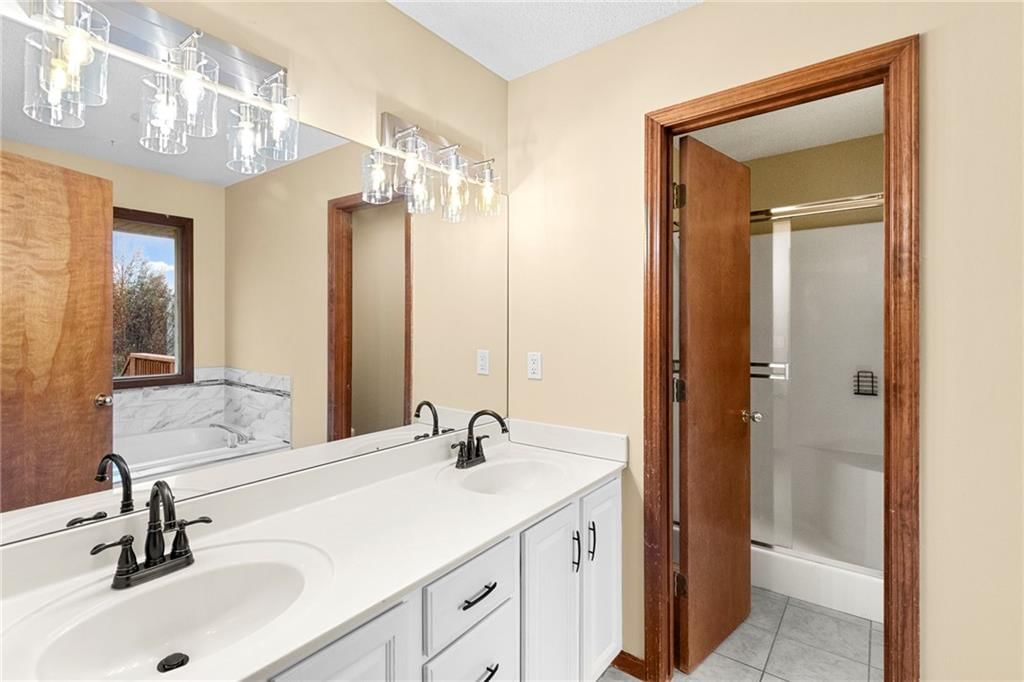 828 Black Oak Drive — photo 14