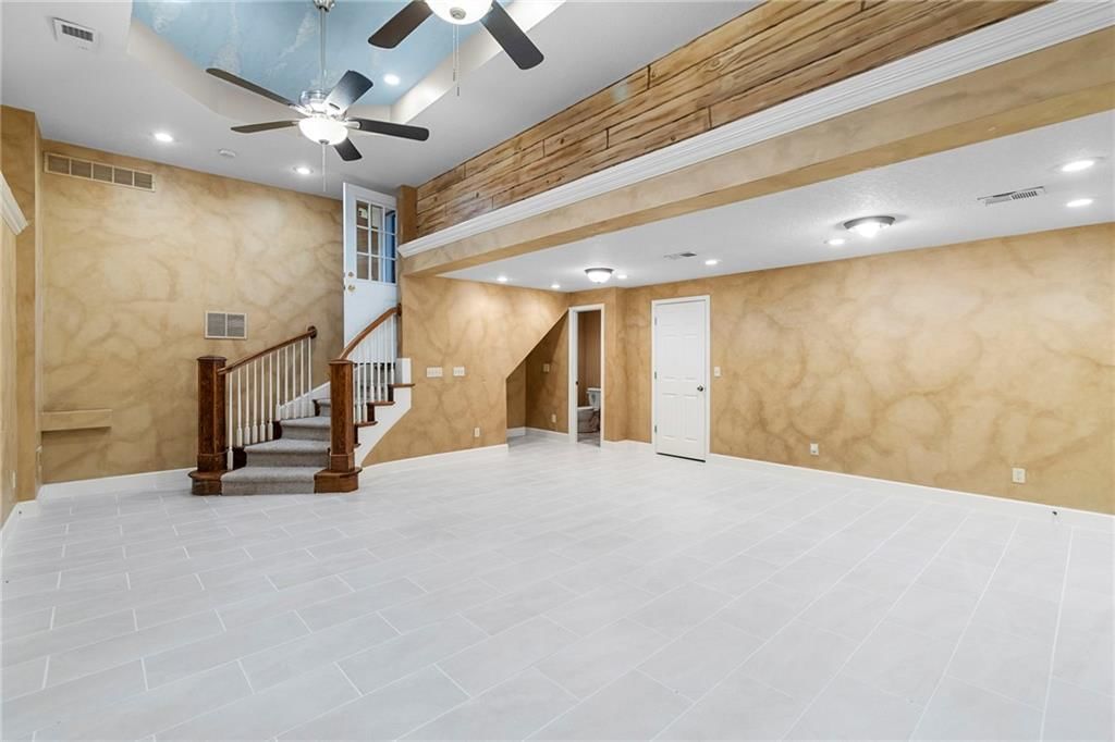 828 Black Oak Drive — photo 22