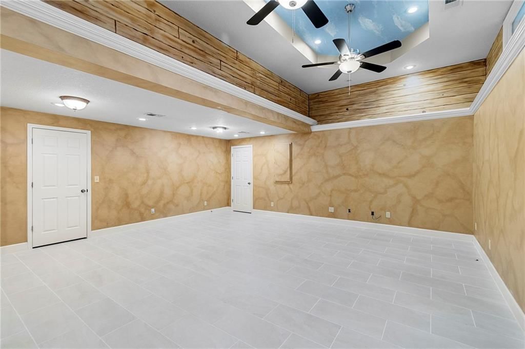 828 Black Oak Drive — photo 23