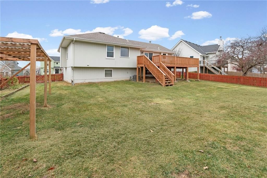 828 Black Oak Drive — photo 27