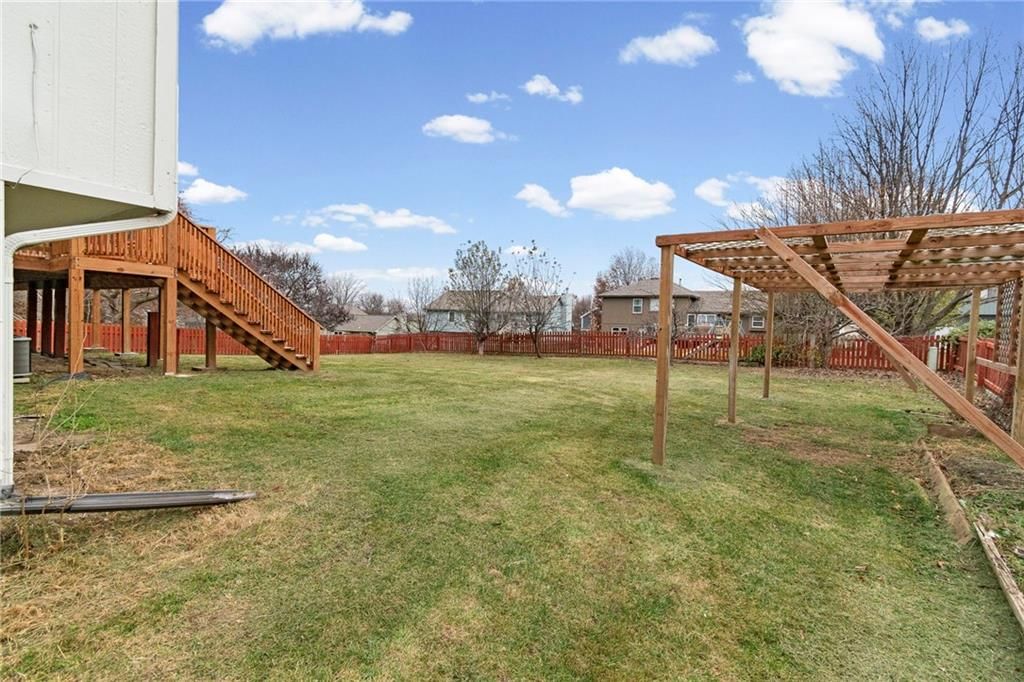 828 Black Oak Drive — photo 28