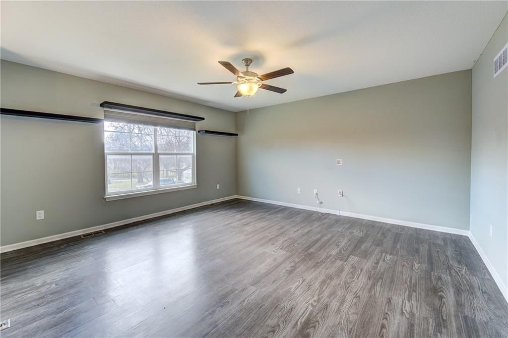 5412 NE 62nd Street — photo 5