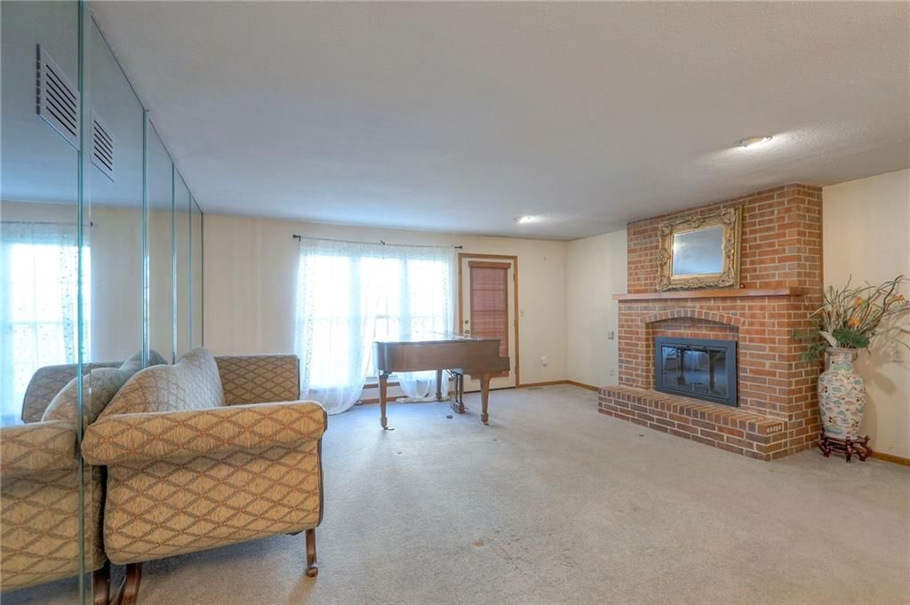 305 E Partridge Avenue — photo 7