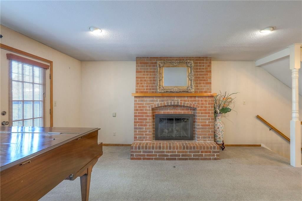 305 E Partridge Avenue — photo 9