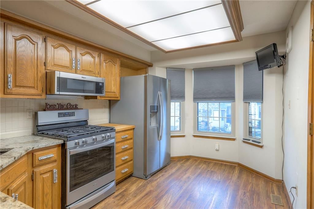 305 E Partridge Avenue — photo 12