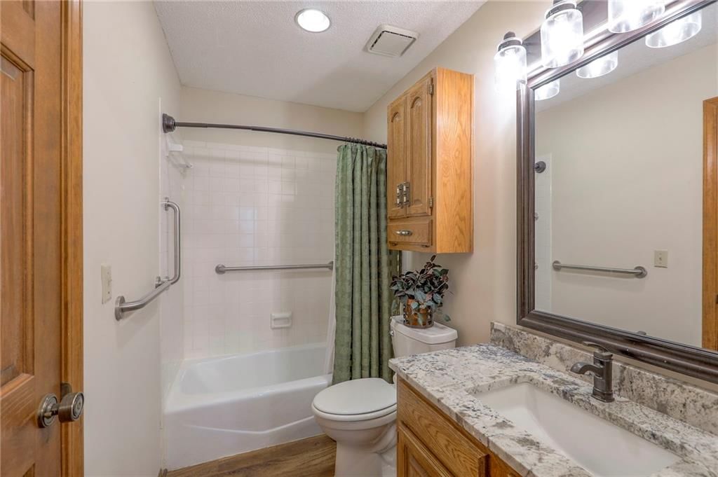 305 E Partridge Avenue — photo 23