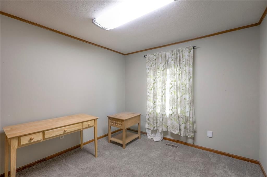 305 E Partridge Avenue — photo 24