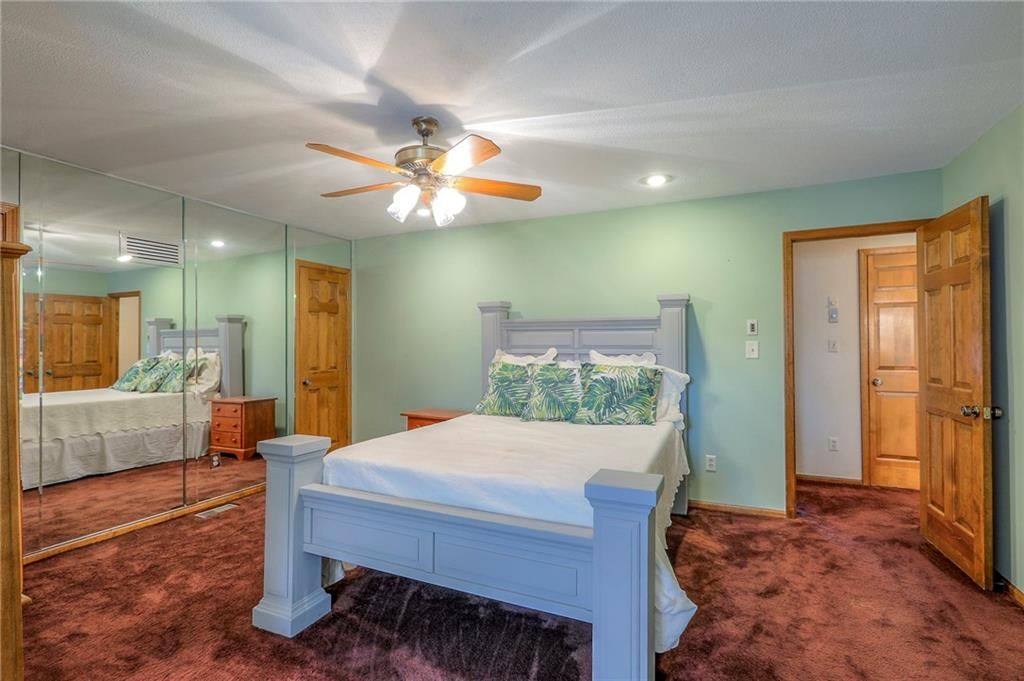 305 E Partridge Avenue — photo 29