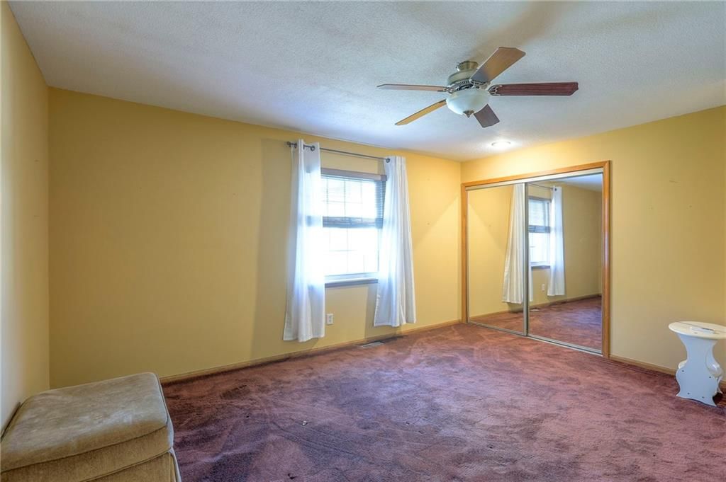 305 E Partridge Avenue — photo 34