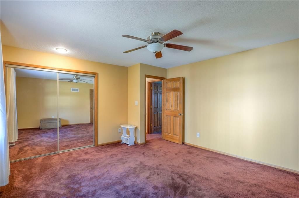 305 E Partridge Avenue — photo 35