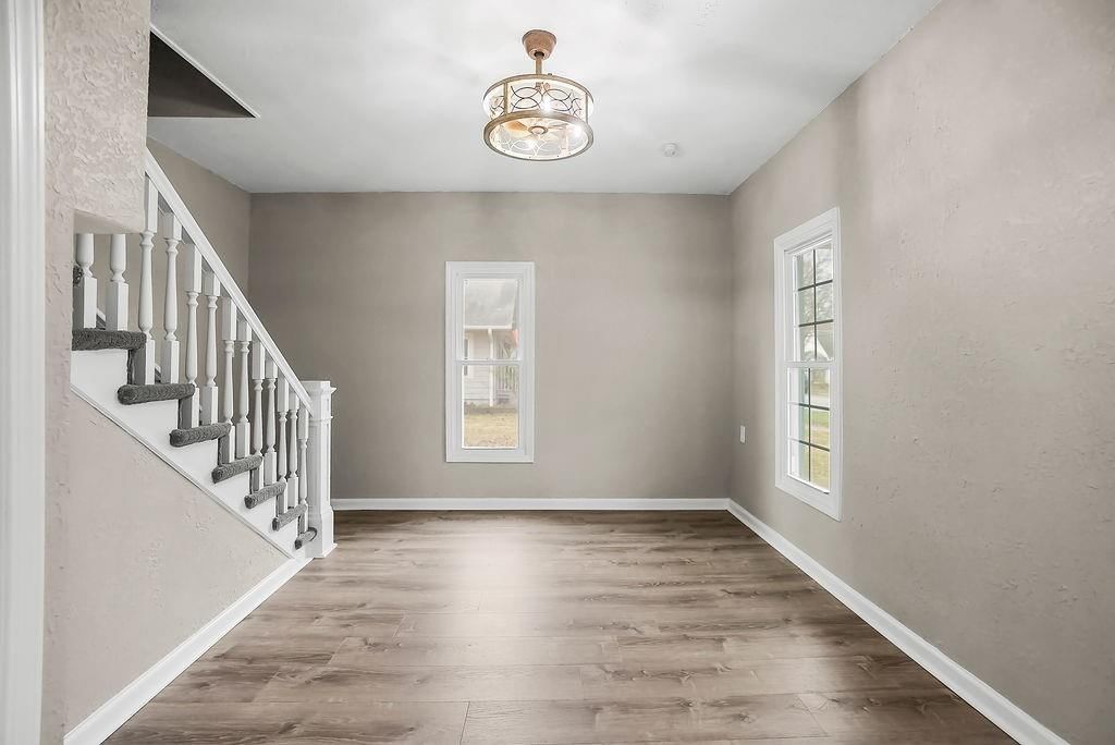 217 Brown Avenue — photo 9