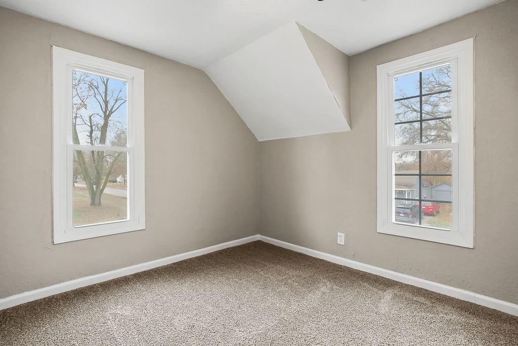 217 Brown Avenue — photo 30