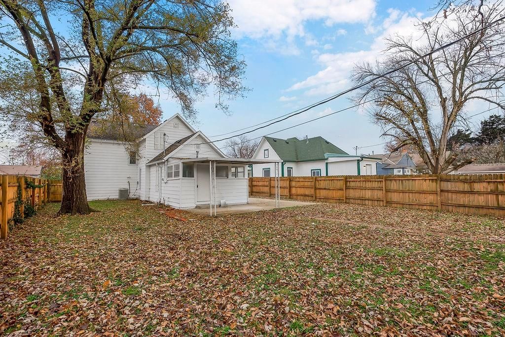 217 Brown Avenue — photo 33