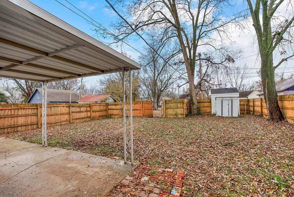 217 Brown Avenue — photo 35