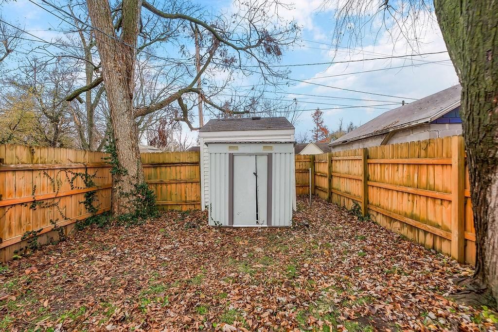 217 Brown Avenue — photo 36