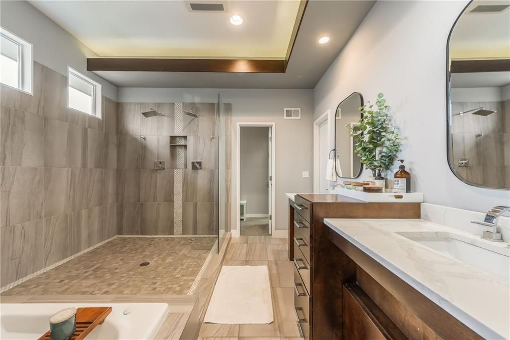 4602 NW 71st Street — photo 12