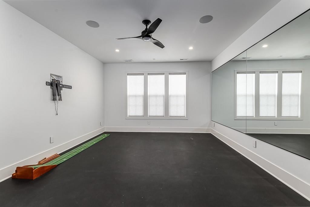 23054 Mclouth Road — photo 34